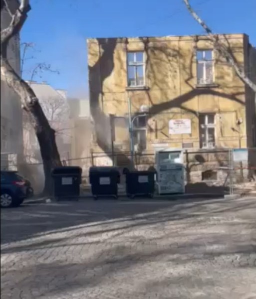 Събарянето на една от емблематичните сгради в центъра на Пловдив