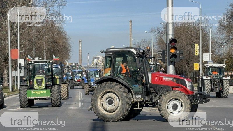 Земеделският протест стигна и до Пловдив, трактори блокираха кръстовище в Кършияка