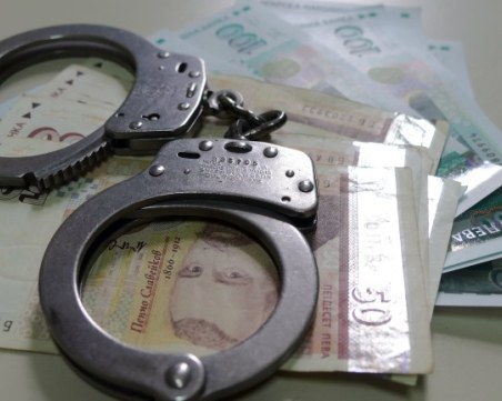 Разбиха престъпна група, мамила хора с романтични обещания за брак