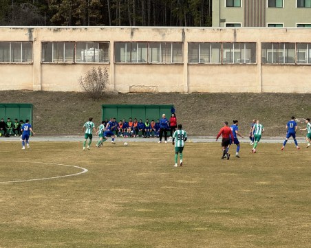 Спартак изпусна Берое в контрола