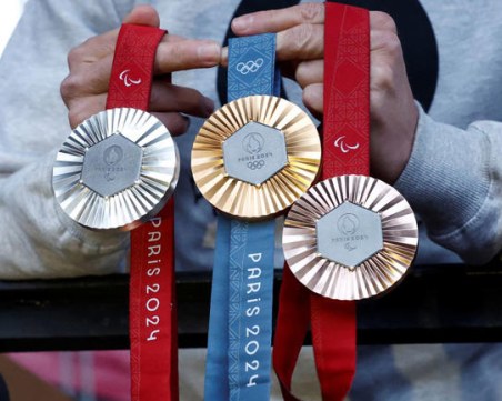 Олимпийските медали за Париж 2024 са украсени с метални парчета от Айфеловата кула