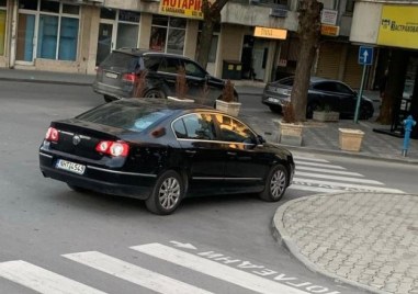 Липсата на достатъчно паркоместа в Пловдив става постоянно главоболие за