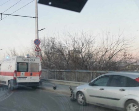 Блъснатият мъж с тротинетка на надлез 