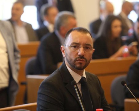 Хекимян: Това, което се случи снощи, беше срамно за Столичния общински съвет