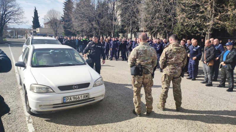 Продължава активното обучение на полицейските служители във връзка с разпоредените