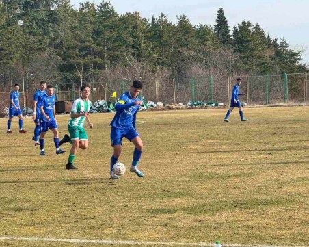 Спартак с нулево равенство в контрола с Черноморец