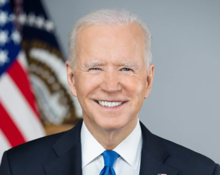 Възрастта на Байдън е проблем, смятат 75% от американците