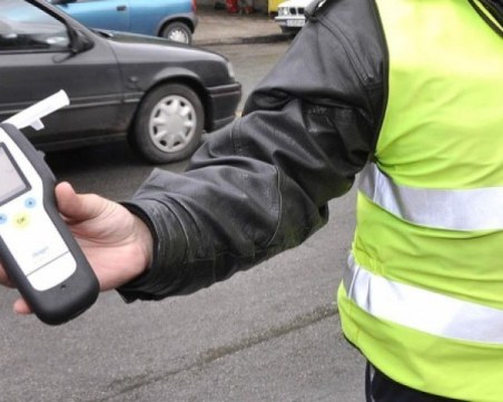36 пияни водачи са заловени през съботния ден в страната