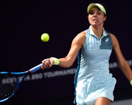 Виктория Томова отпадна от турнира по тенис в Катар