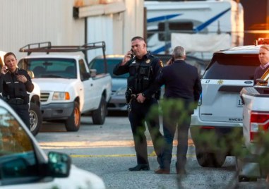 Двама полицаи в Хюстън са застреляли жена открила стрелба в неделя