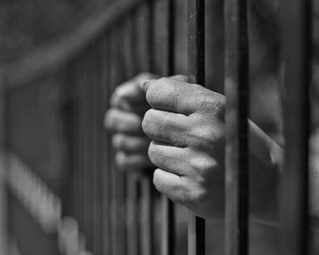 17 години затвор за мъж, убил по особено жесток начин жена си