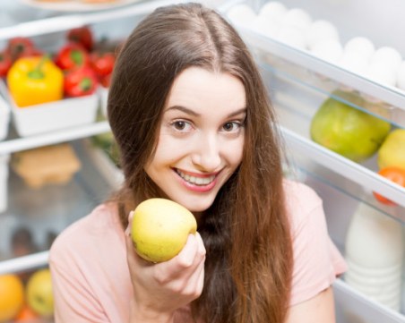 7 плода, които да хапваме преди лягане, за да спим по-добре