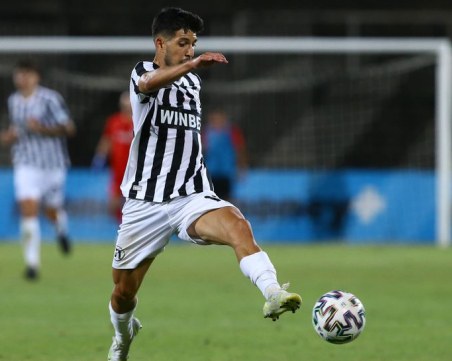 Бивш футболист на Локо ще играе в Бахрейн