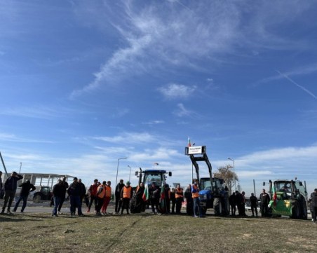 Останалата част от протестиращите земеделци се споразумя с ресорното министерство