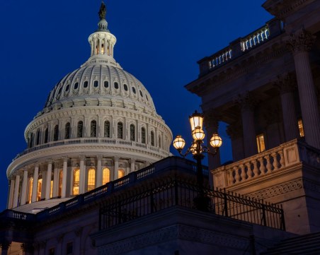 Сенатът на САЩ одобри помощта за Украйна на стойност $60 млрд