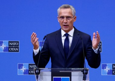 Министрите на отбраната на страните членки на НАТО ще се