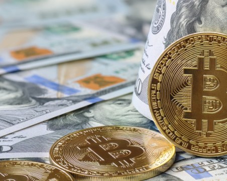 Биткойн достигна пазарна капитализация от над $1 трилион