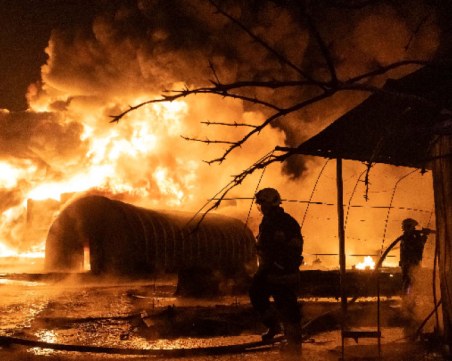 Двама души са загинали при руски удар в Харковска област на Украйна