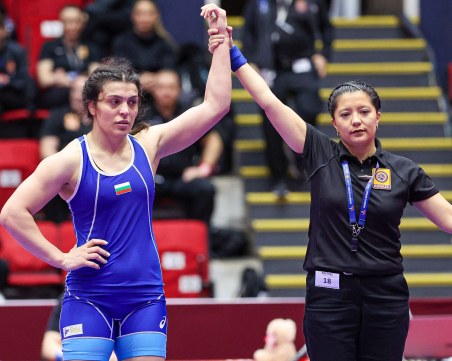 Селишка и Христова на полуфинал на Европейското по борба