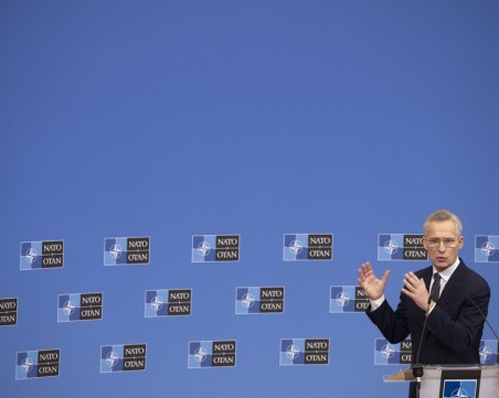 НАТО: Не отчитаме непосредствена военна заплаха срещу алианса