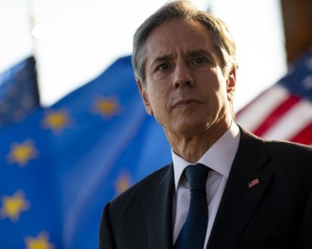 Блинкън: НАТО открива авиобаза в Южна Албания