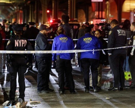 Един загинал и 5 ранени при стрелбата в Ню Йорк, арестуваха 16-годишен
