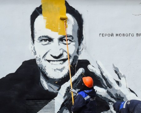 Кой беше Алексей Навални - критикът на Путин, отровен през 2020, а сега – мъртъв в затвора