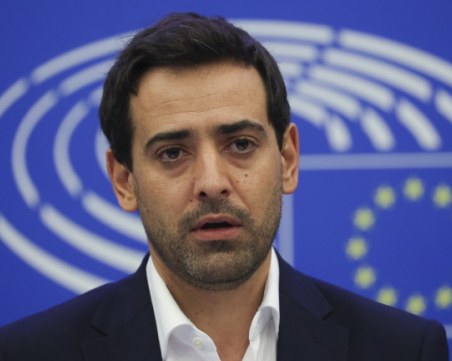 Стефан Сежурне: Русия няма да се задоволи само с Украйна