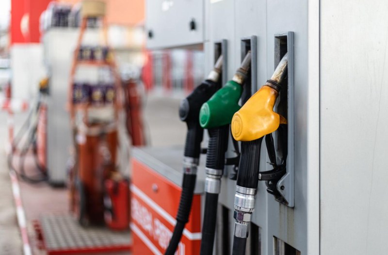 Бензиностанциите отново вдигнаха цените