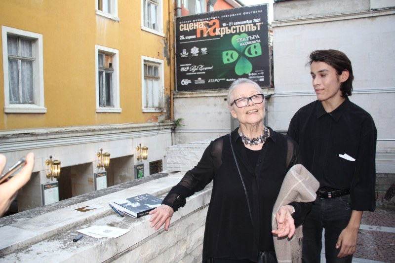 Великата Цветана Манева отбелязва 80-годишнината си на Античния театър
