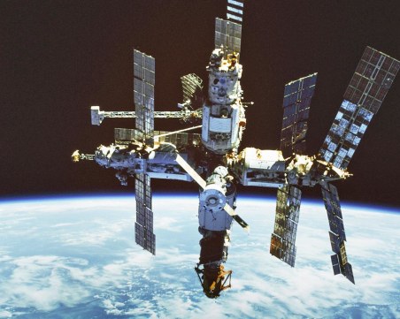 На този ден: В околоземна орбита е изстреляна космическата станция Мир