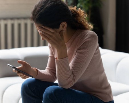 Телефонни измамници се представят за служители на 