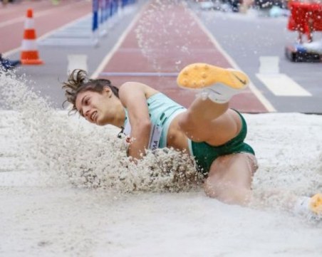 Страхотна Пламена Миткова спечели титла с личен рекорд и си осигури участие на Европейското