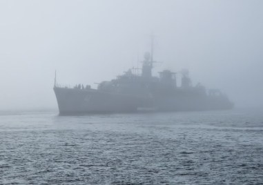 Товарен кораб пътуващ към Варна е бил атакуван от хутите
