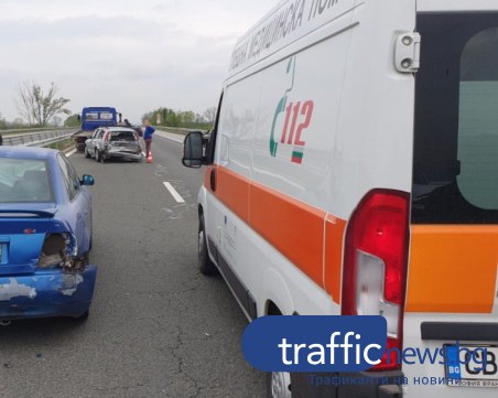 Заради катастрофа: Затвориха лявата лента на АМ 