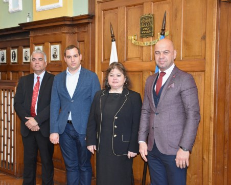 Кметът Костадин Димитров се срещна с посланика на Куба