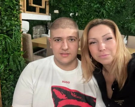 Помогнете на Костадин! 20-годишният пловдивчанин спешно трябва да бъде опериран, за да пребори рака