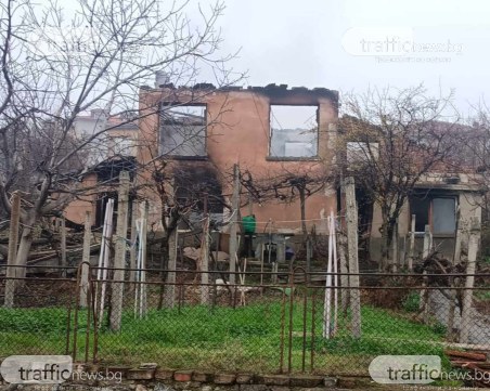 Пожар унищожи къща в Брестовица, 55-годишен мъж остава на улицата