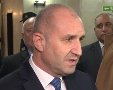 Радев за ротацията: Хората виждат препирни за постове и за властови ресурси, но не виждат решения