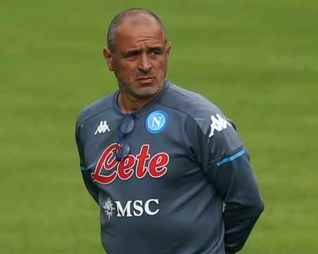 Словакия разкри при какви условия пусна треньора си на Наполи