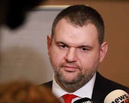 Пеевски: Някой иска да си 