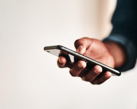 ПП-ДБ внасят законопроект, с който всеки ще може да прекрати договора си с мобилен оператор без неустойка