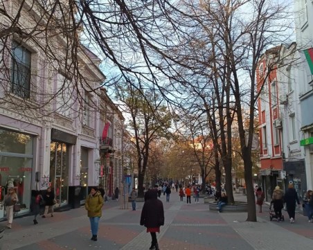 Слънчево и с температури до 17 градуса днес в Пловдив