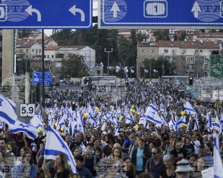 Социологическо проучване: Мнозинството от израелците не вярват в 