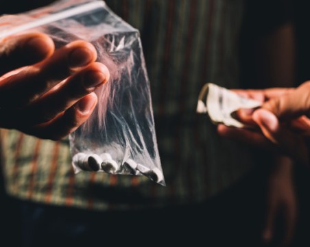 Арестуваха 23-годишен дилър в Пазарджик