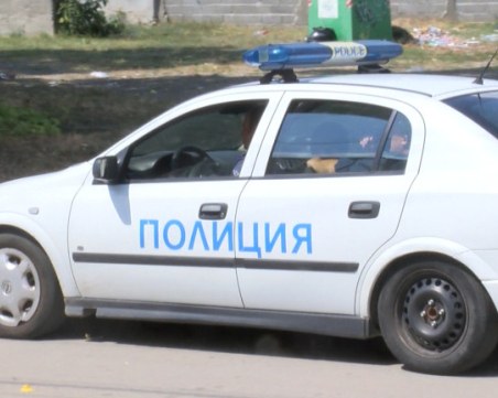 Двама пребиха свой познат в 