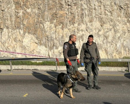 Един убит и осем ранени при стрелба на Западния бряг