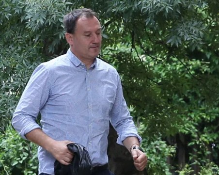 Гошо Гинчев отрече, че ще влиза в битката за БФС