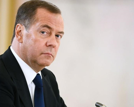 Медведев: Ако се наложи, руските войски ще достигнат Киев