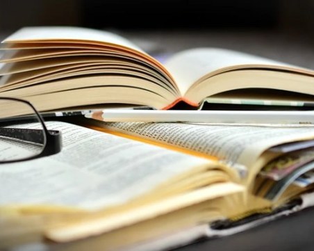 Правителството отпуска 93 млн. лв за безплатни учебници